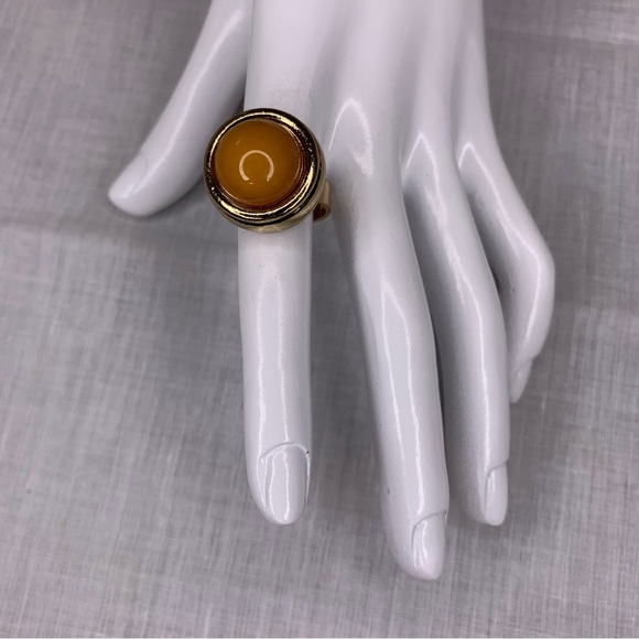 𝅺Vintage Ring Women’s 7 Opaque Caramel Round Cabochon Gold Tone Bohemian - Picture 4 of 8